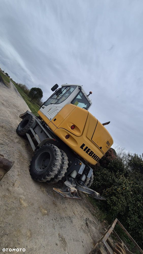 Liebherr 910 - 8
