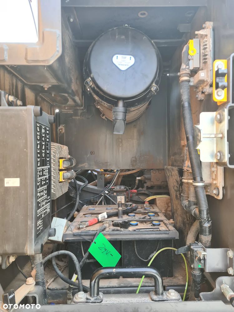 Volvo EC 250 El - 13