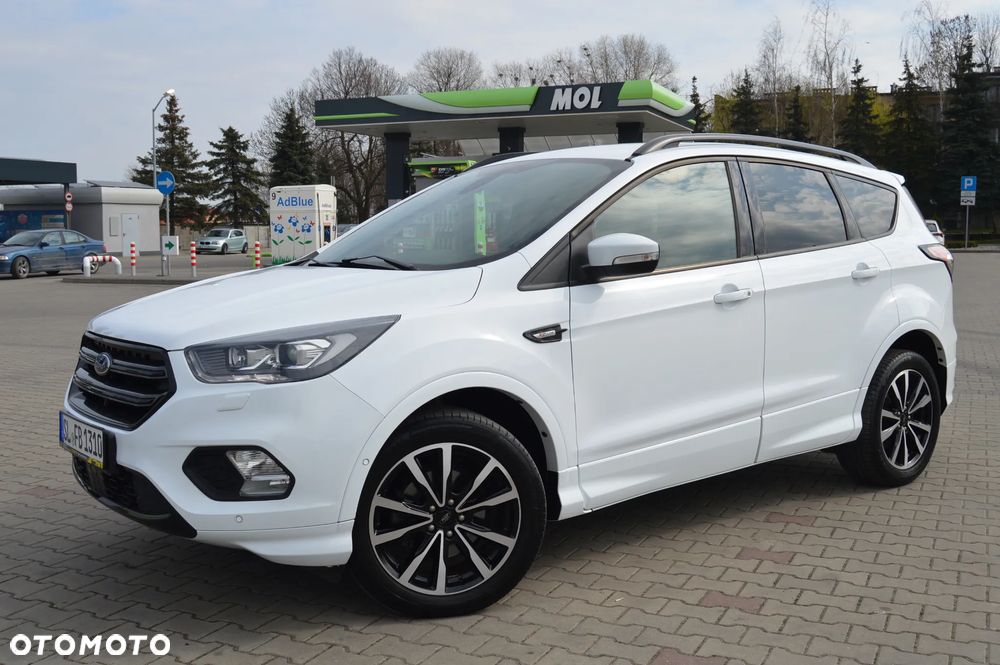 Ford Kuga 1.5 EcoBoost 2x4 ST-Line - 13
