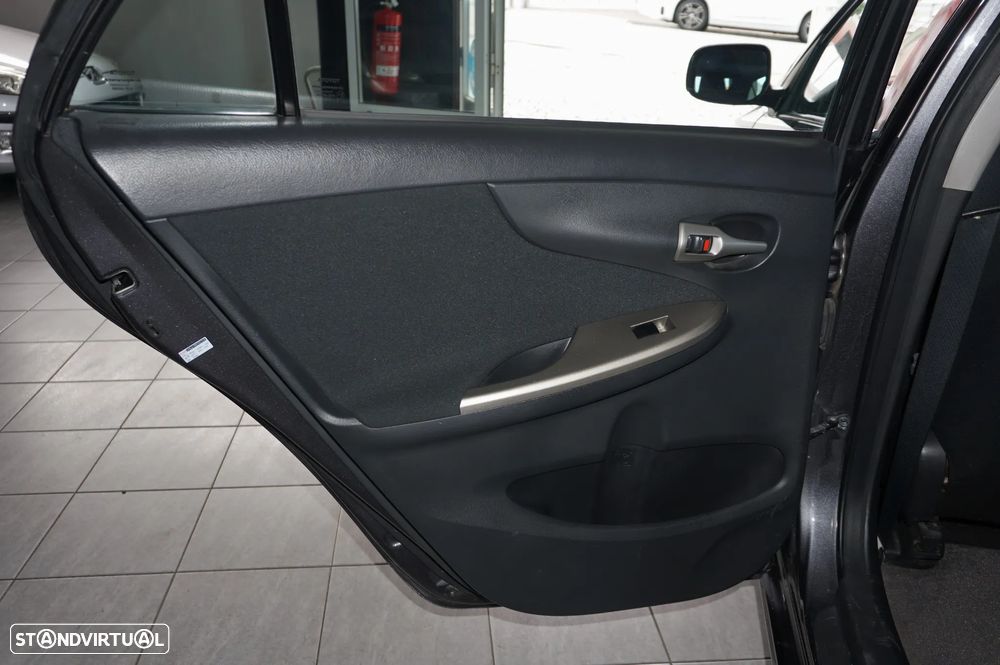 Toyota Corolla 1.4 D-4D PM - 20
