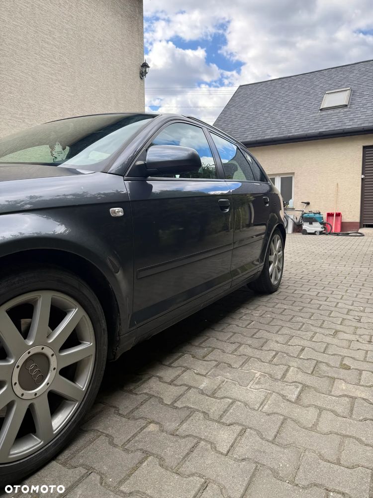 Audi A3 Sportback 2.0 TDI Ambition - 4