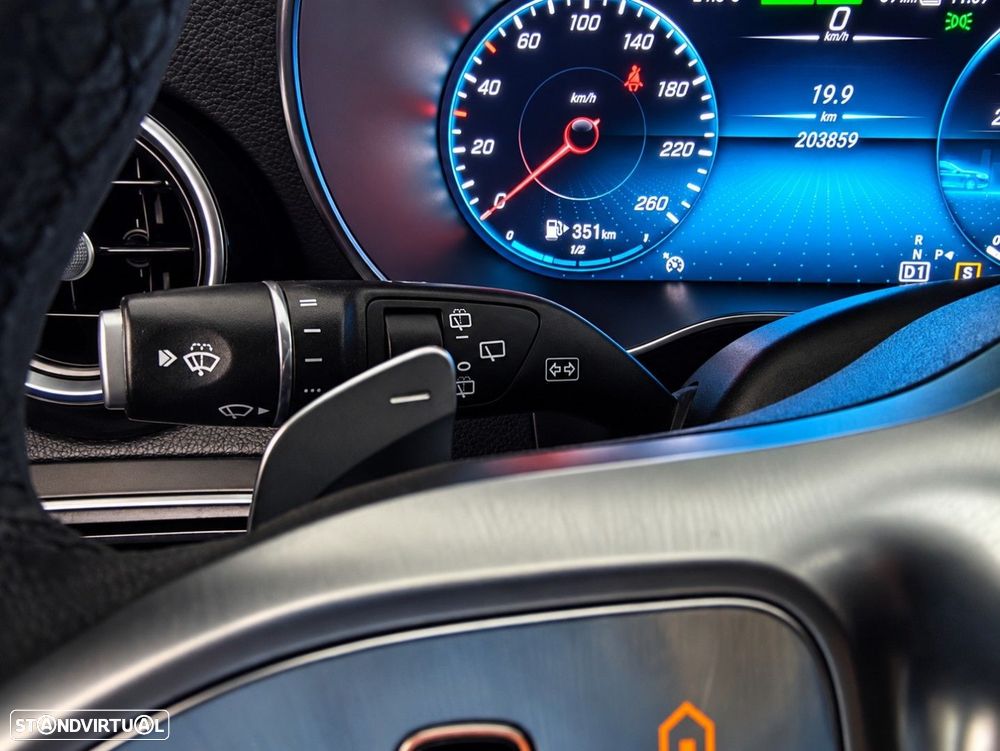 Mercedes-Benz C 300 de AMG Line - 26
