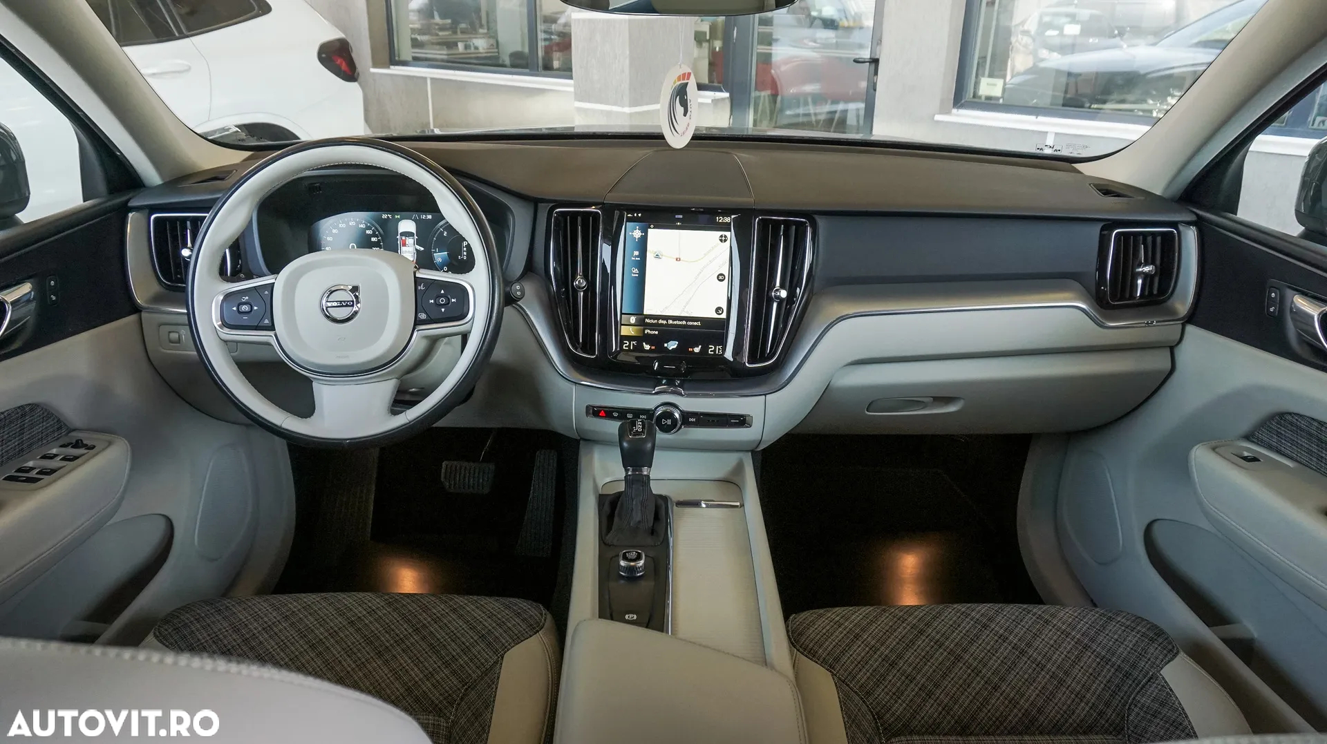 Volvo XC 60 D4 AWD Geartronic Inscription - 8