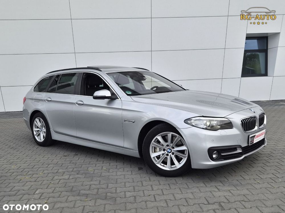 BMW Seria 5 525d xDrive Luxury Line - 14