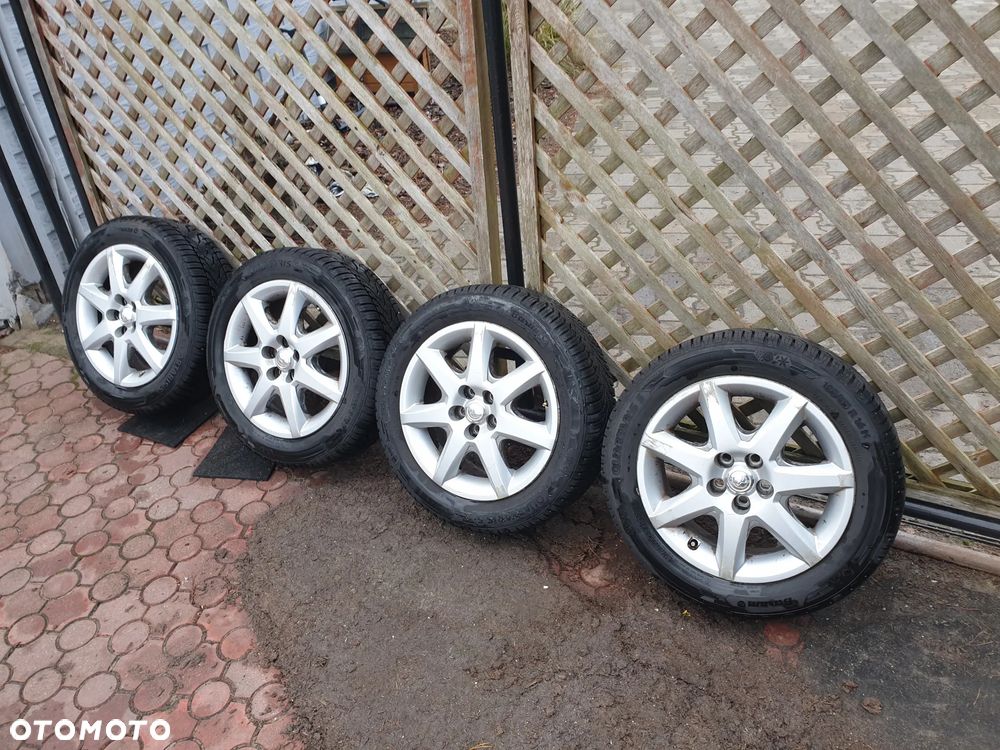 Koła Zimowe Felgi Aluminiowe Toyota Prius II VW 5X100 195/55 R16 Opony Barum 2024r - 2