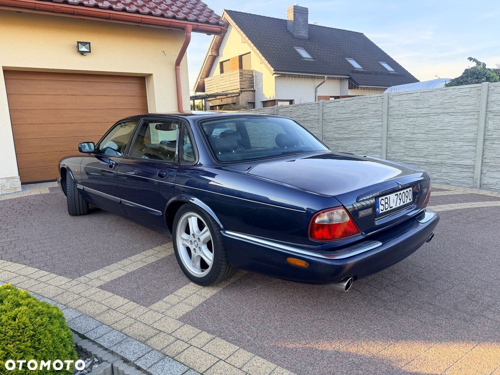 Jaguar XJR Standard - 6