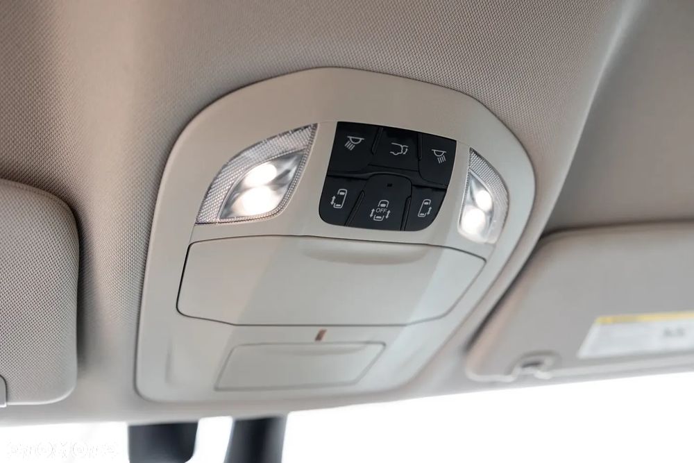 Chrysler Pacifica - 18