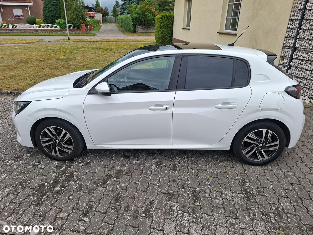 Peugeot 208 - 3
