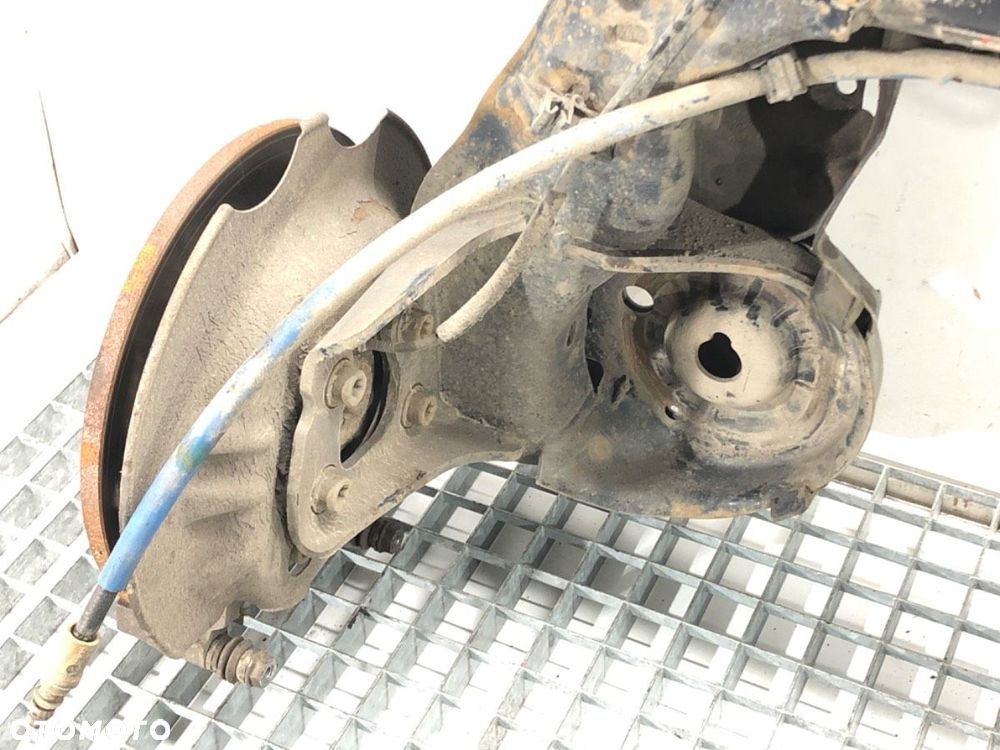 BELKA TYŁ  PEUGEOT 5008 (0U_, 0E_) 2009 - 2017 1.6 16V 115 kW [156 KM] benzyna 2009 - 2017 - 5