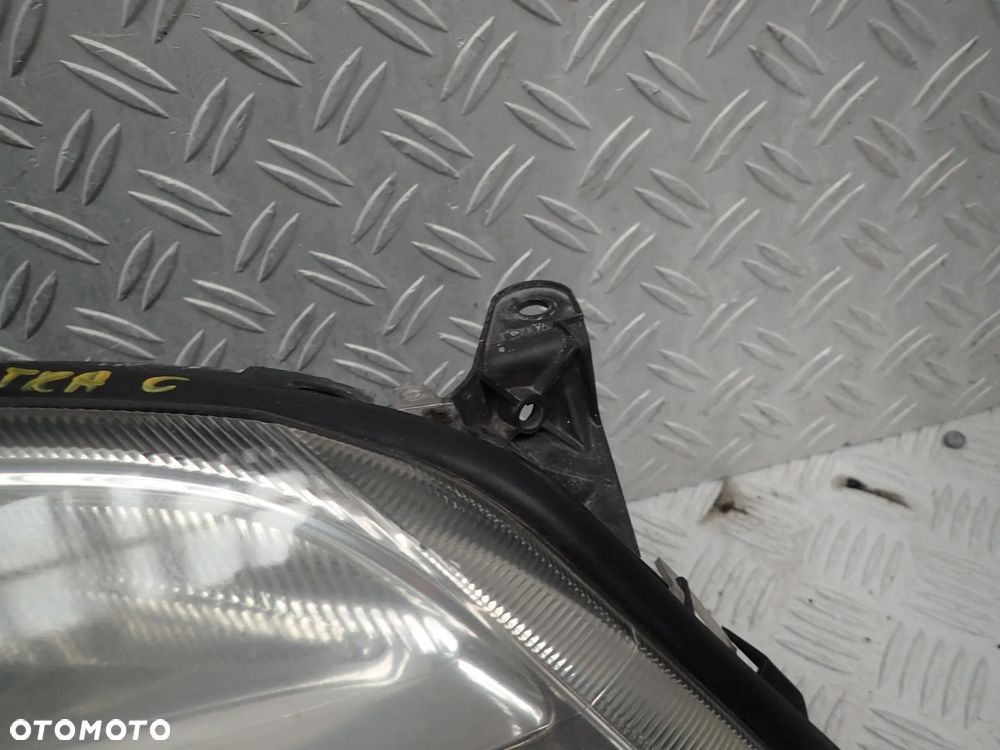 LAMPA PRAWY PRZÓD OPEL VECTRA C  EUROPA - 3