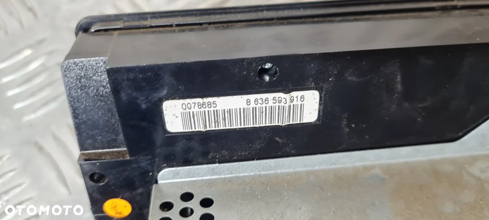 Nissan Terrano II Radio - 7