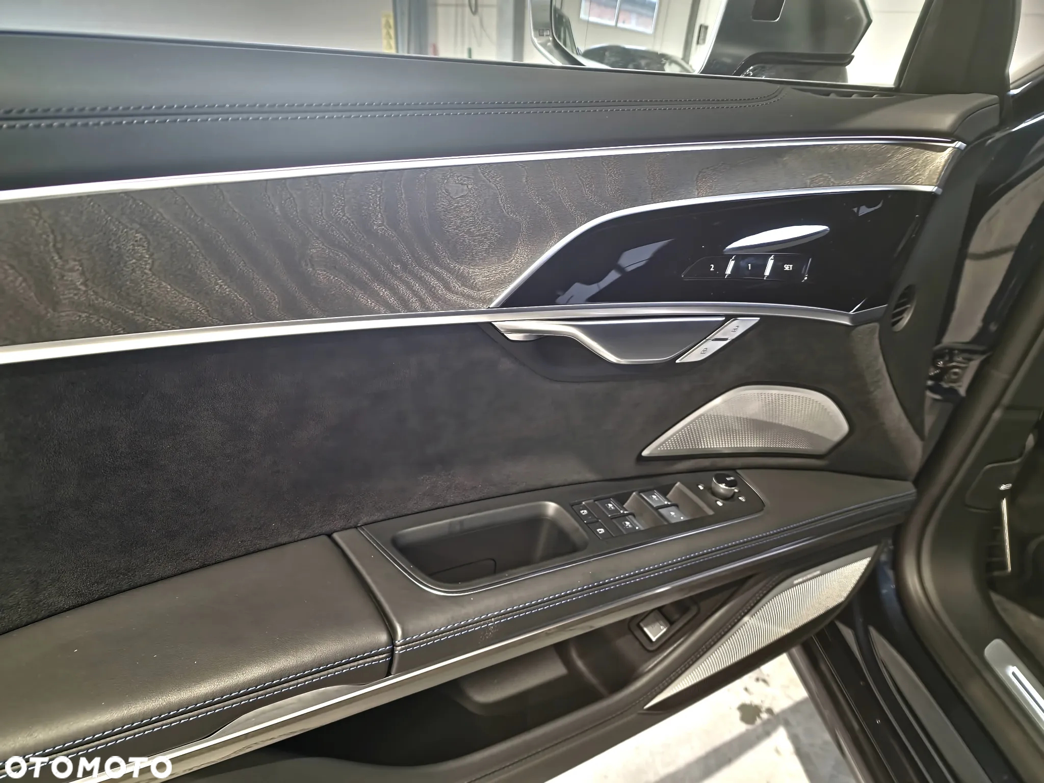Audi S8 - 11