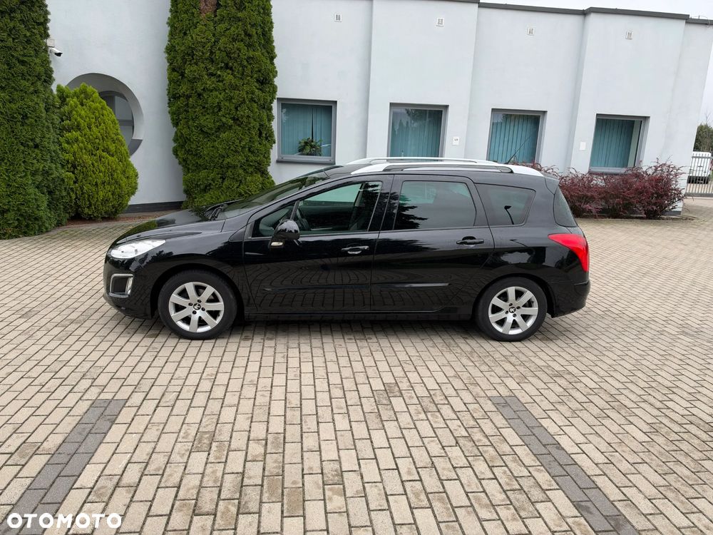 Peugeot 308 - 8
