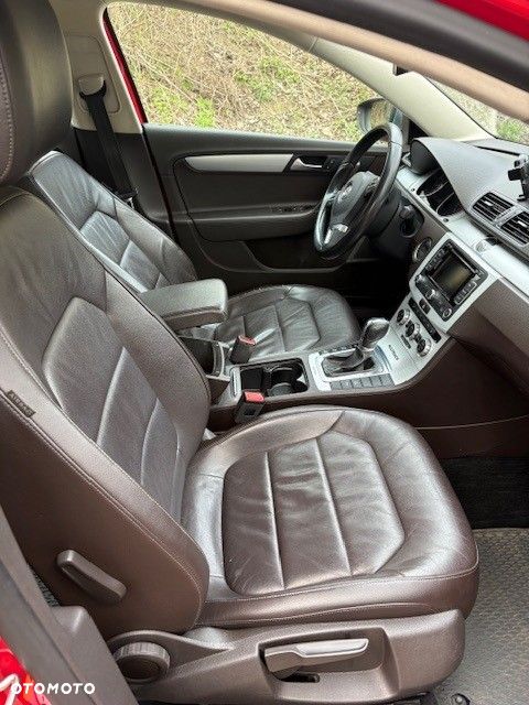 Volkswagen Passat - 6