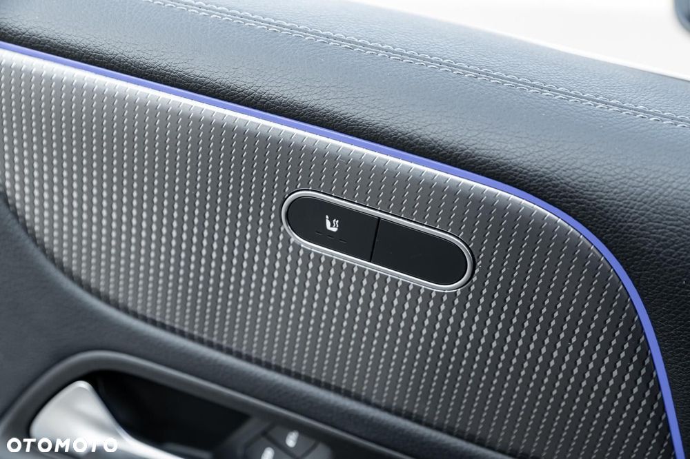 Mercedes-Benz GLB 220 d Progressive 8G-DCT - 36