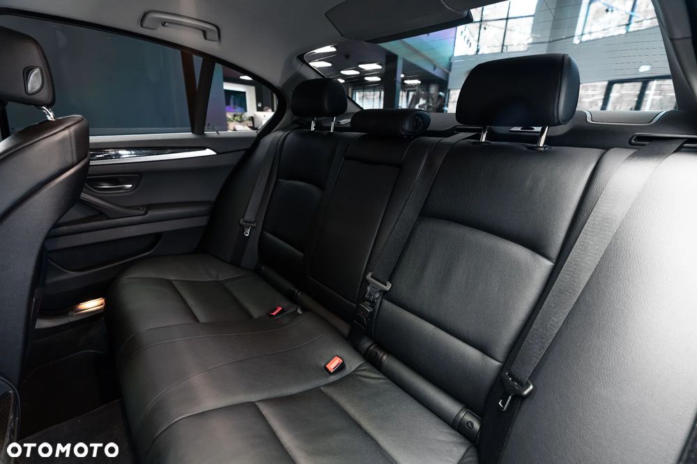 BMW Seria 5 530i - 21