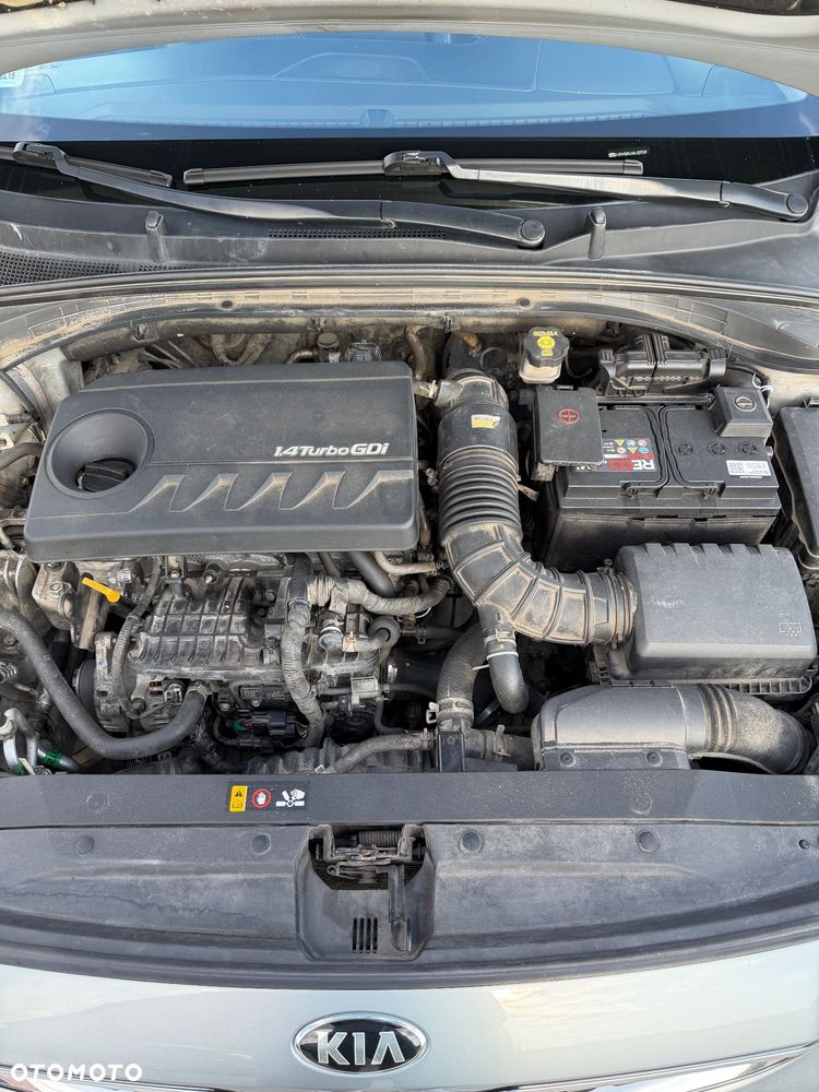 Kia Ceed 1.4 T-GDI L Business Line - 24
