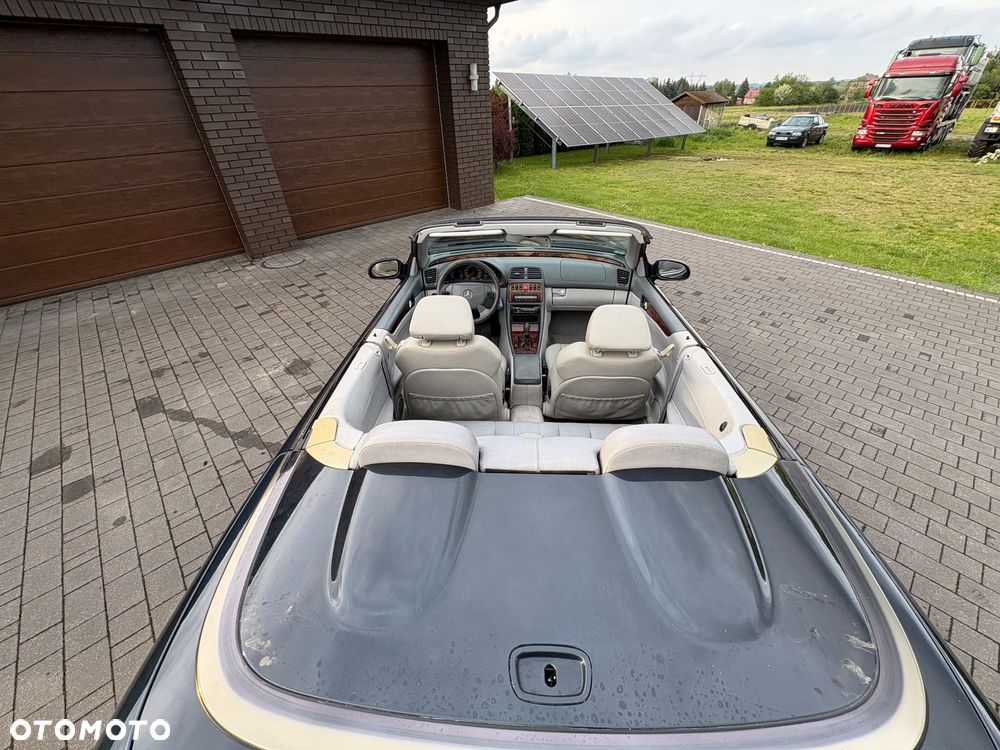 Mercedes-Benz CLK - 6
