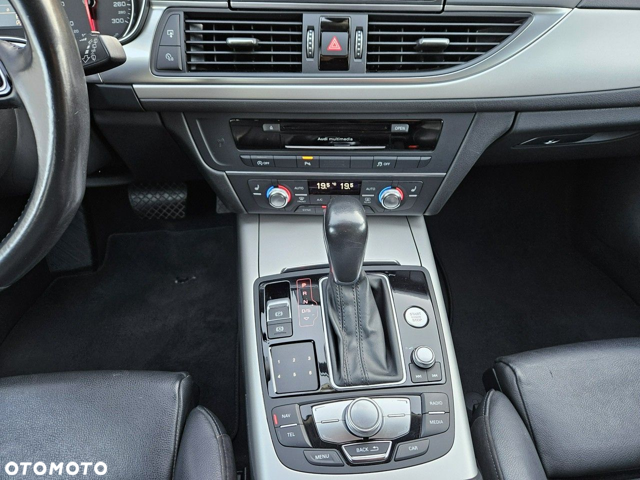 Audi A6 Avant 2.0 TDI Ultra DPF S tronic - 33