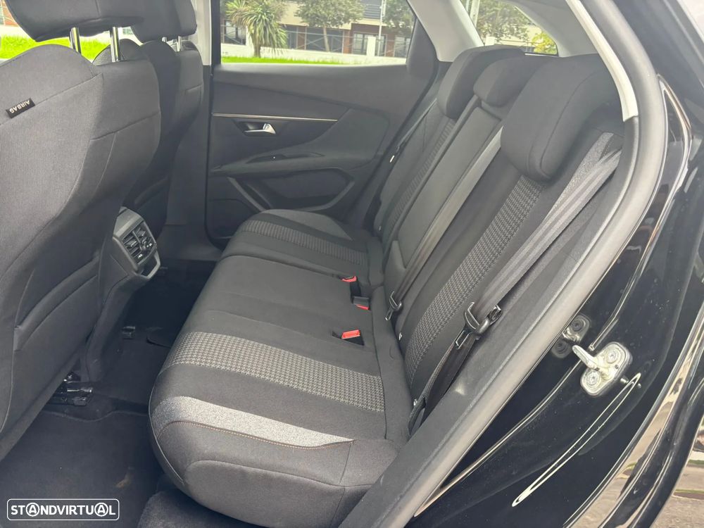 Peugeot 3008 1.5 BlueHDi Active Pack - 48