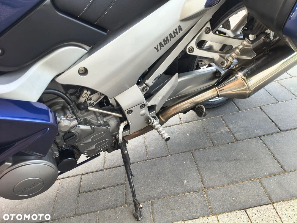 Yamaha FJR - 9