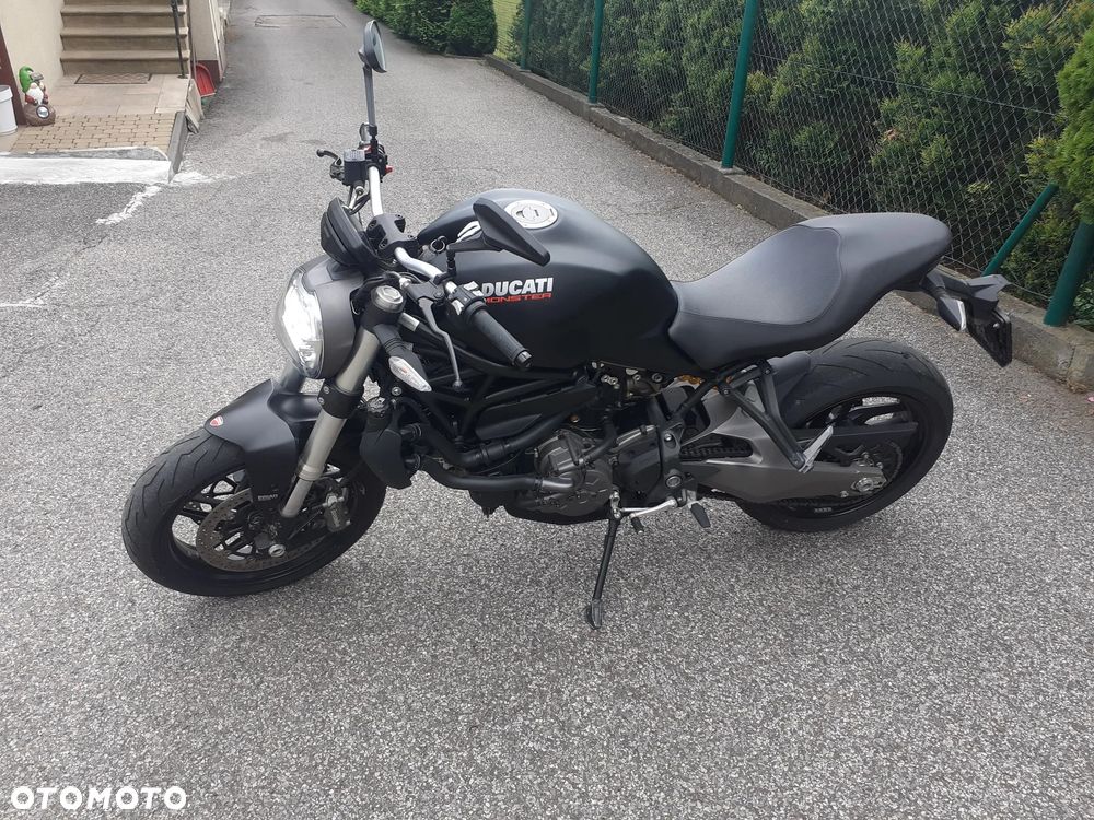 Ducati Monster - 28
