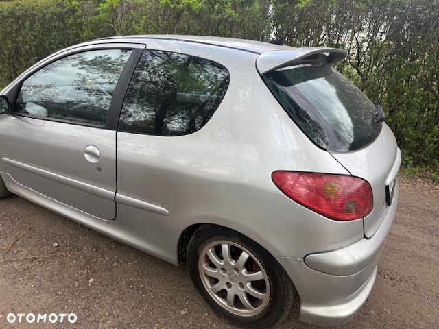 Peugeot 206 - 6