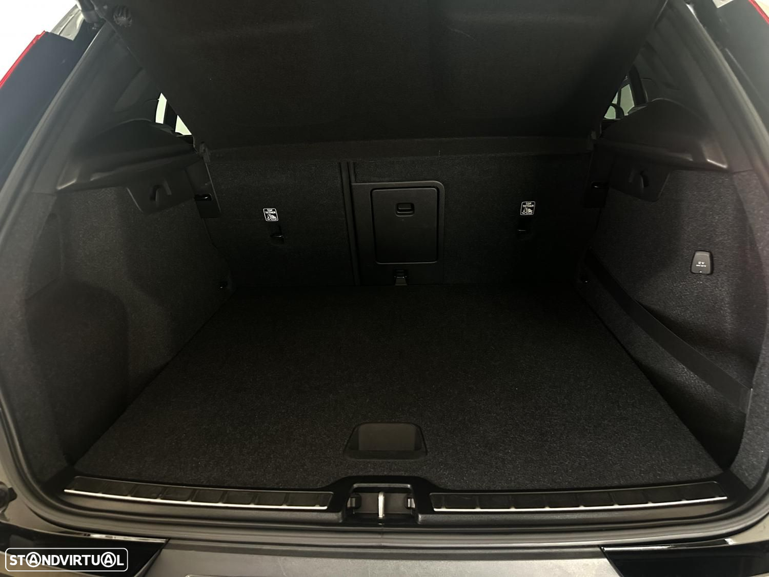 Volvo XC 40 1.5 T5 PHEV R-Design Expression - 36
