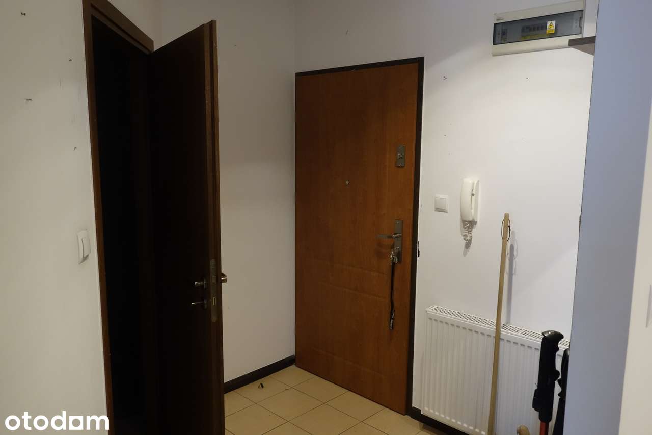 Mieszkanie ; salon i dwie sypialnie na pierwszym piętrze. - Pełny obrazek: 3/13