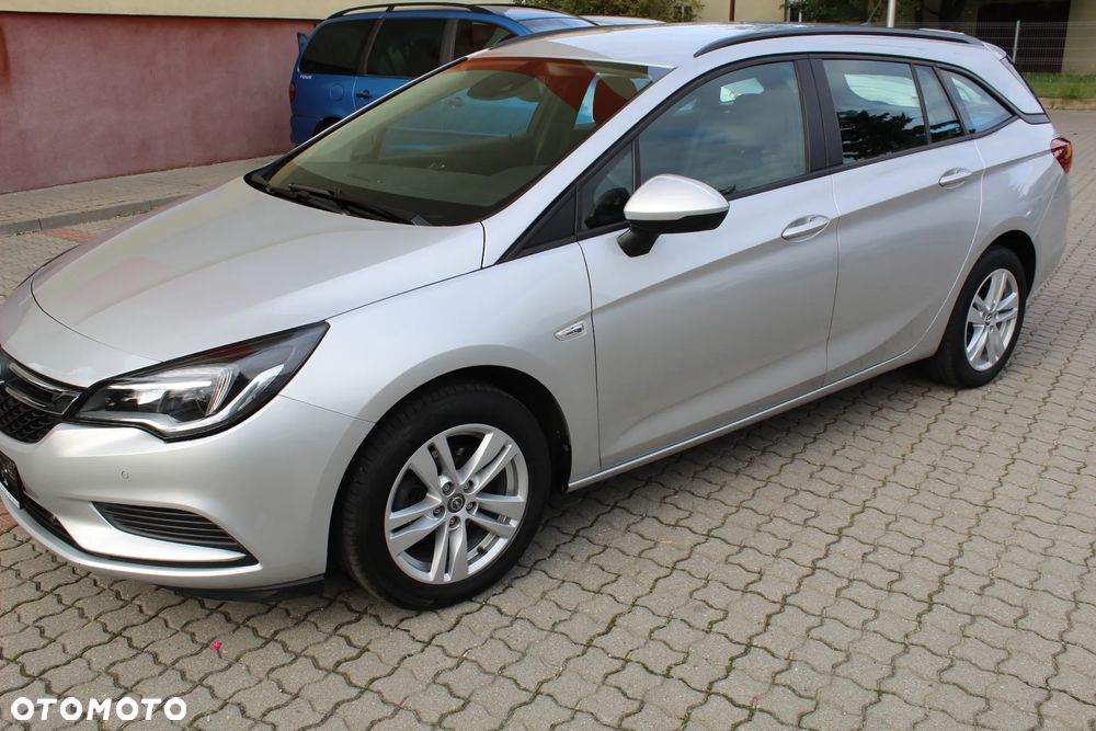 Opel Astra - 4