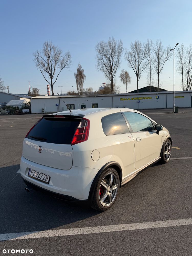 Abarth Grande Punto - 3