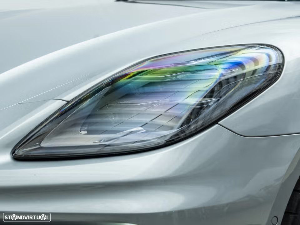 Porsche Panamera 4 E-Hybrid - 23