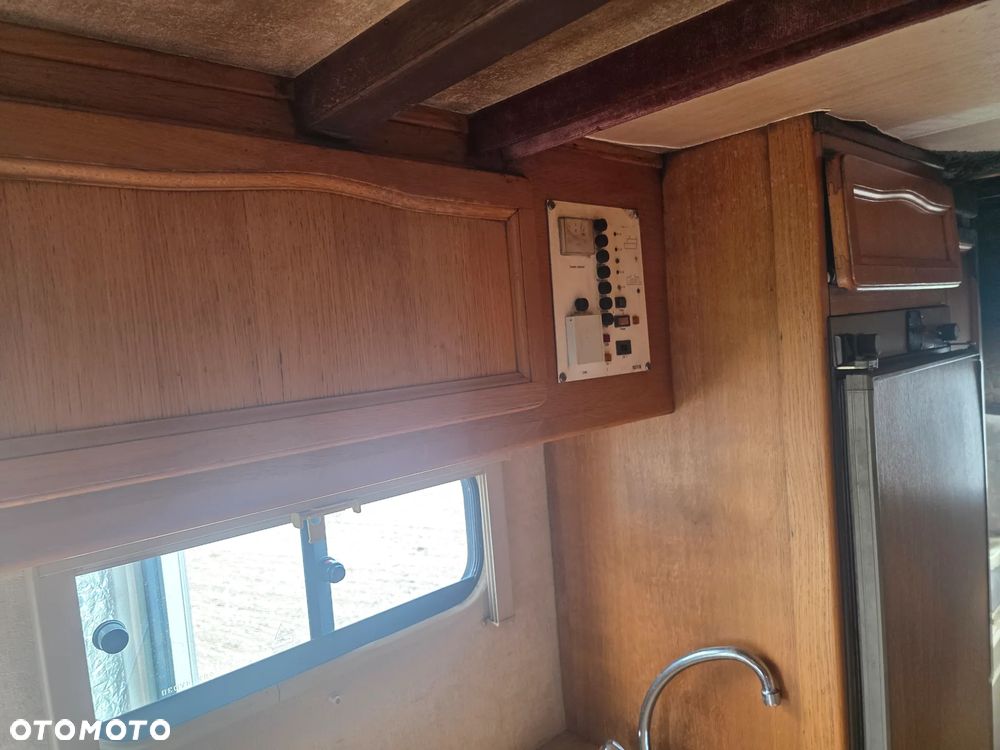 Ford Transit - 18