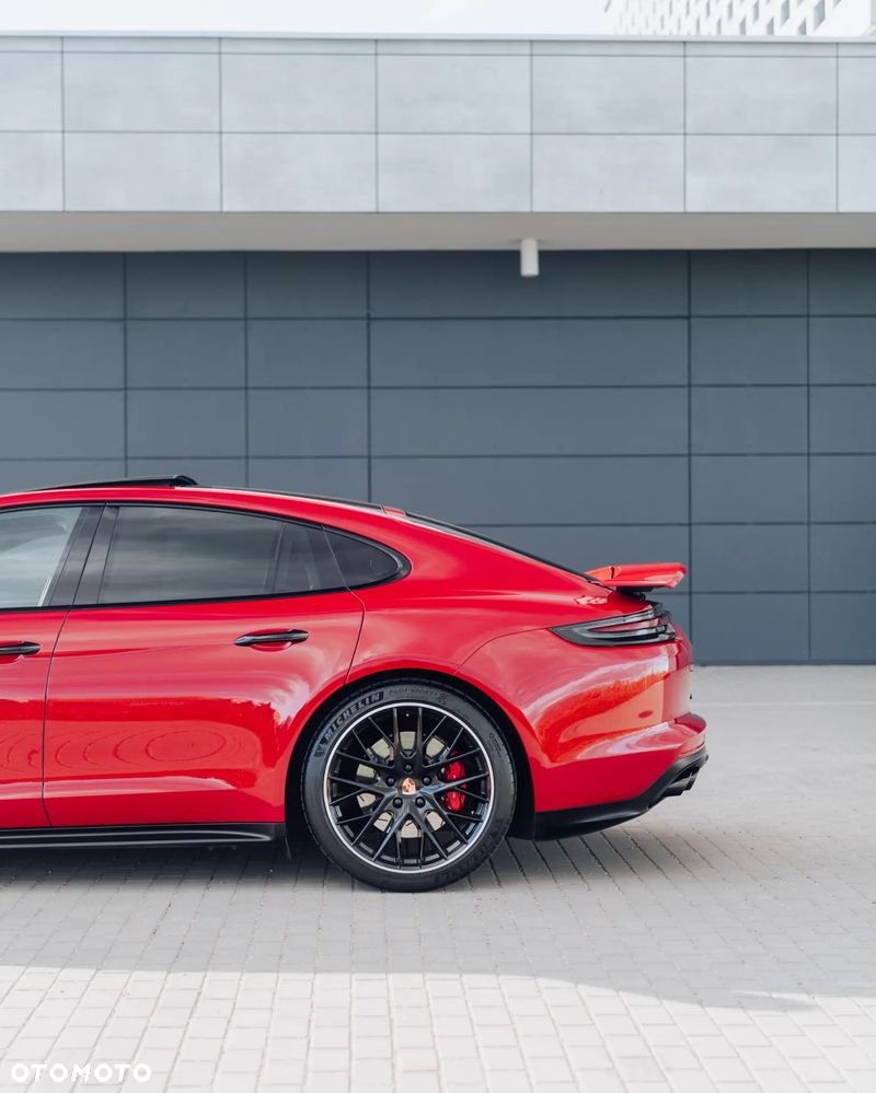 Porsche Panamera GTS - 11