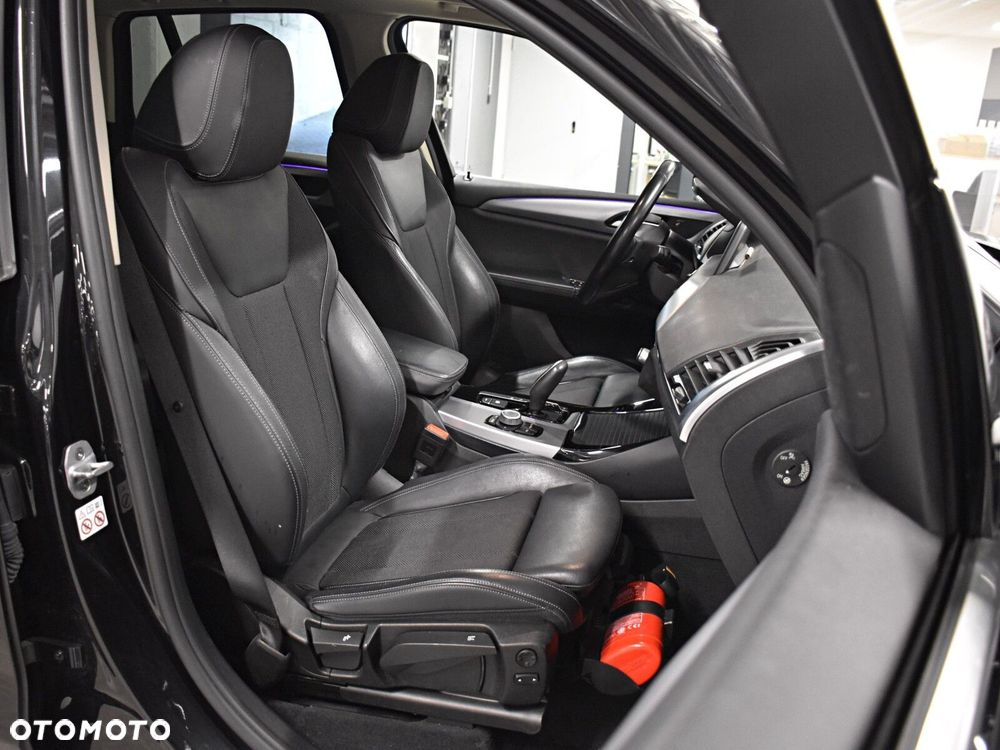 BMW X3 xDrive20i GPF Advantage - 14
