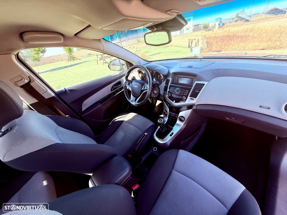 Chevrolet Cruze 2.0 VCDi LT - 18