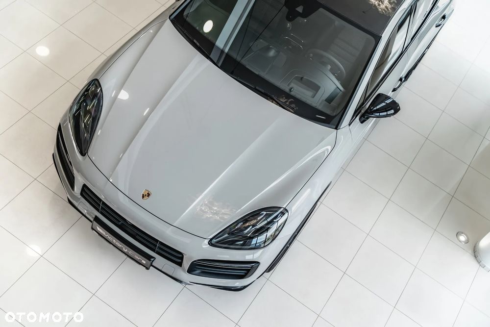 Porsche Cayenne - 20