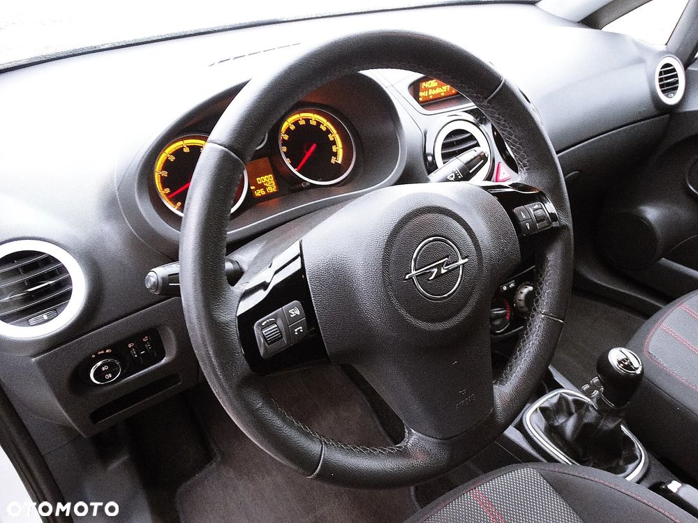 Opel Corsa 1.4 16V Color Edition - 20