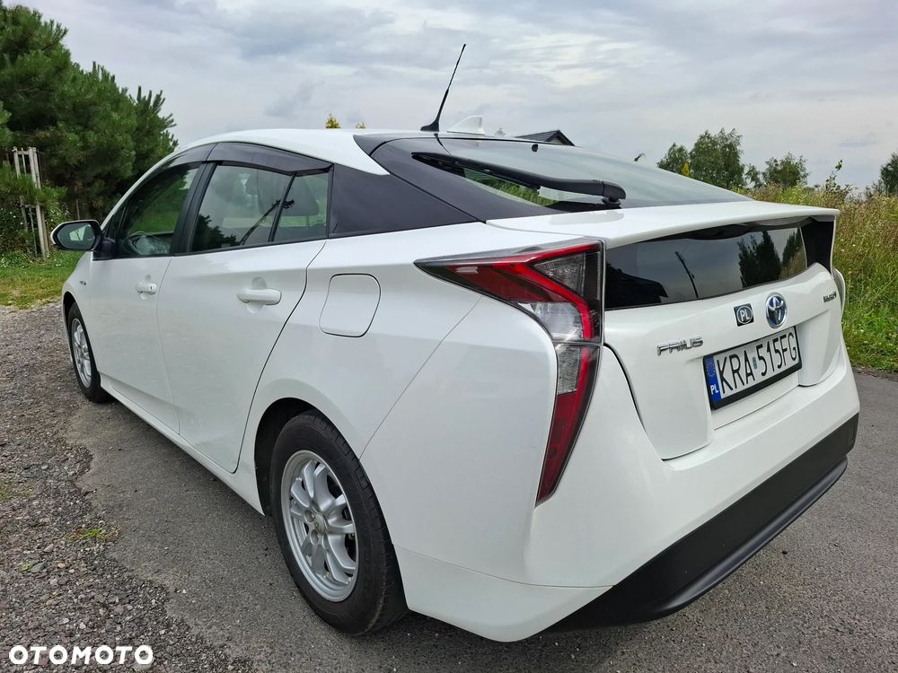 Toyota Prius Hybrid Comfort - 11