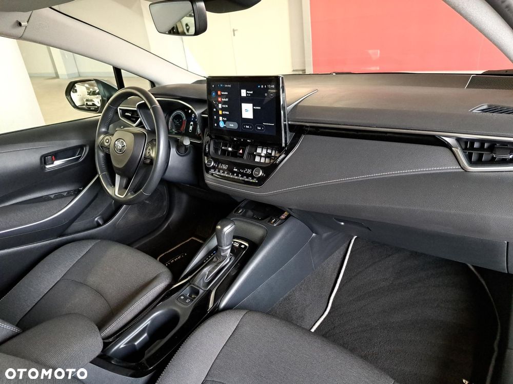 Toyota Corolla 1.8 Hybrid Comfort - 17