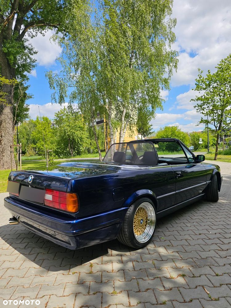 BMW Seria 3 320i - 4
