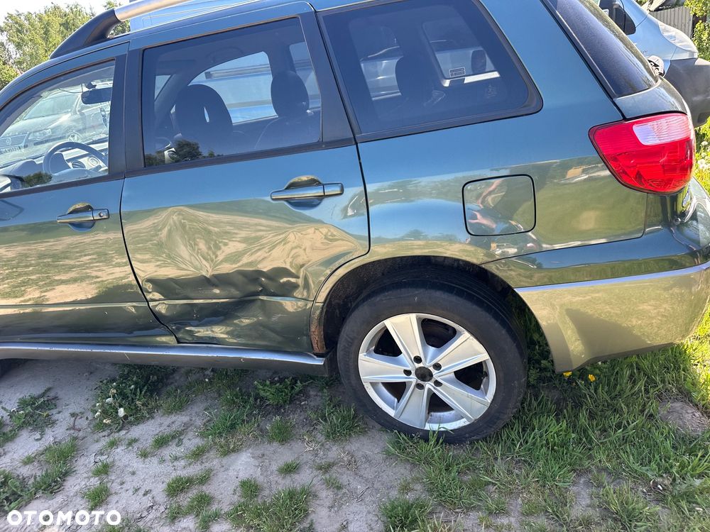 Mitsubishi Outlander 2.0 4WD Invite - 11