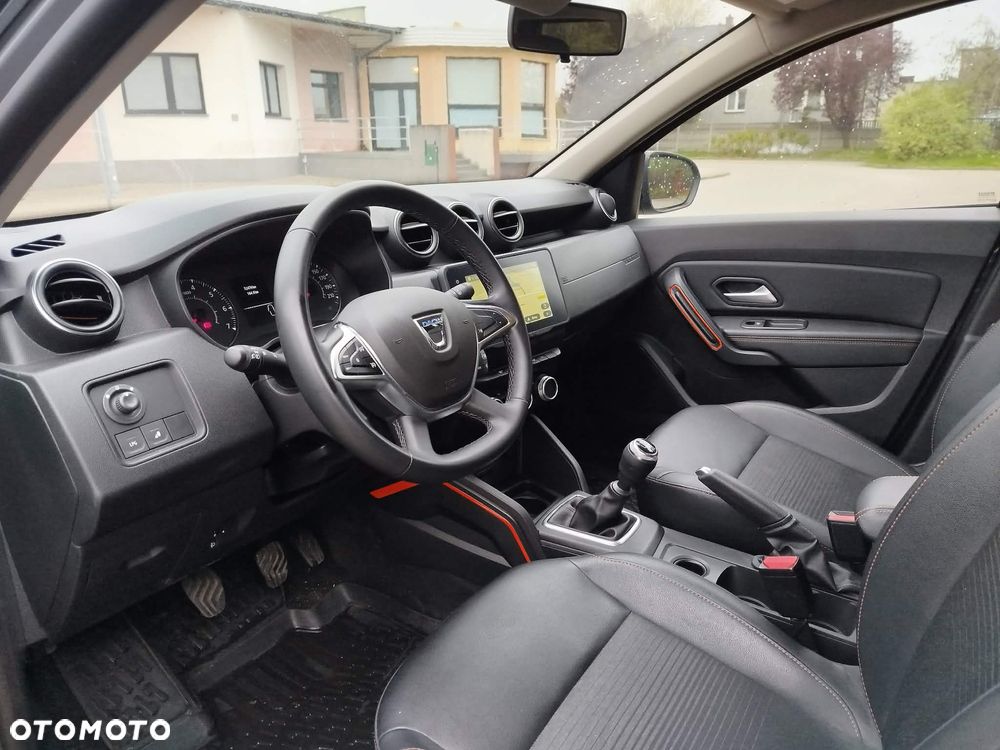 Dacia Duster 1.0 TCe SL Celebration - 10