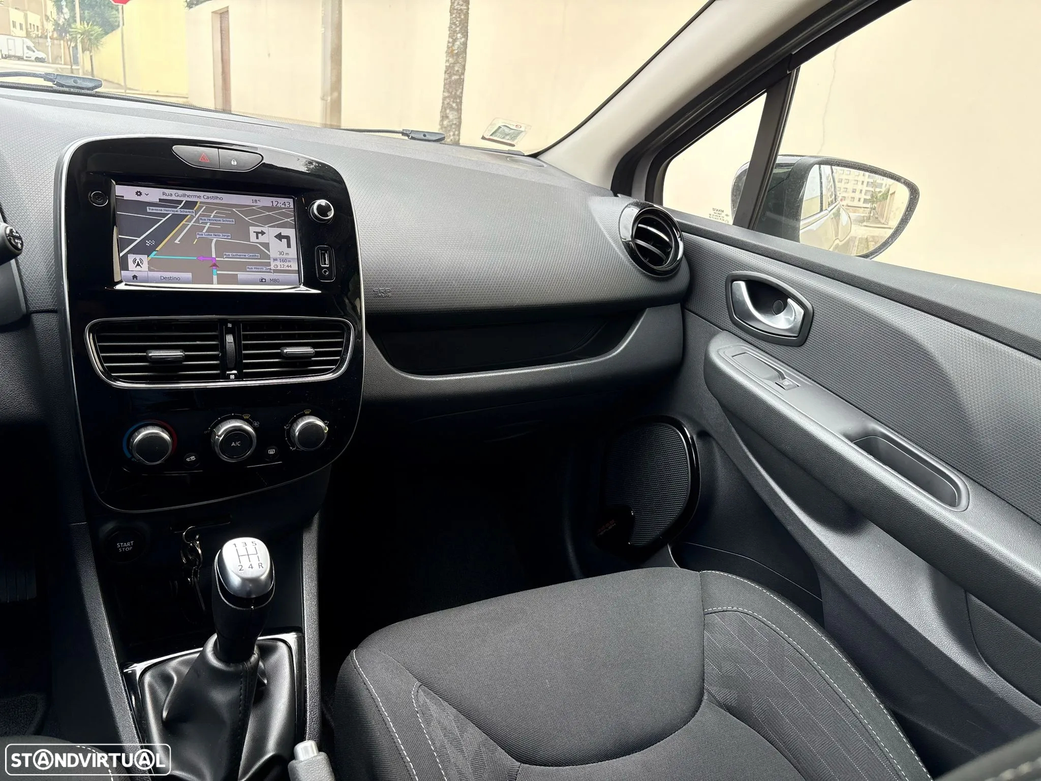 Renault Clio Sport Tourer 0.9 TCe Limited Edition - 16