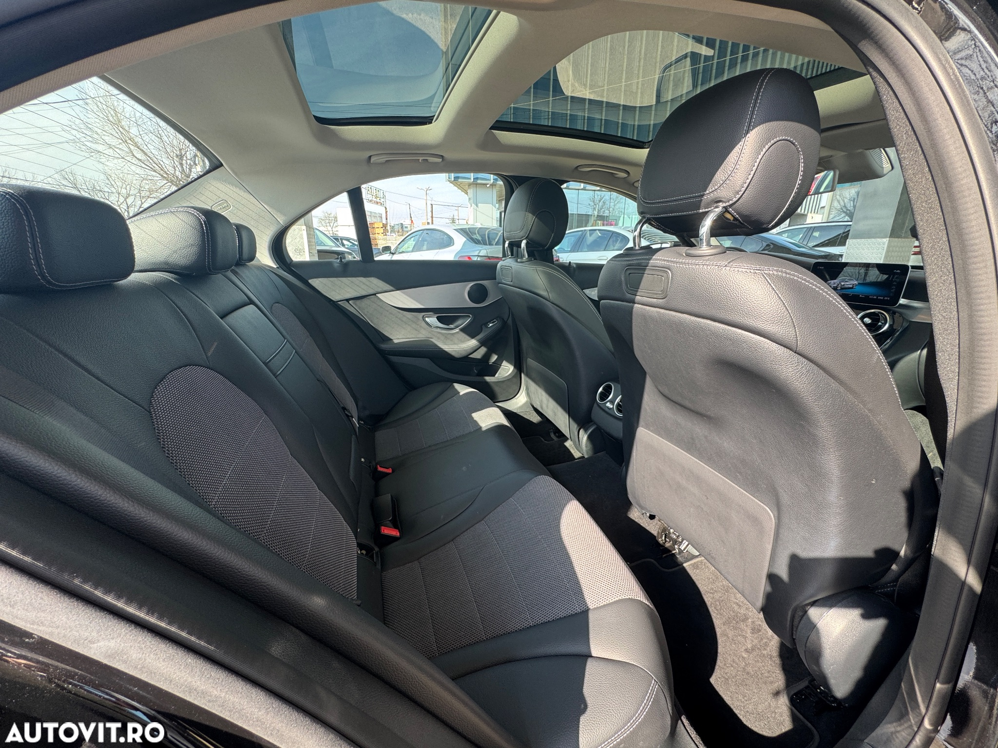 Mercedes-Benz C 220 d T 9G-TRONIC AMG Line - 22