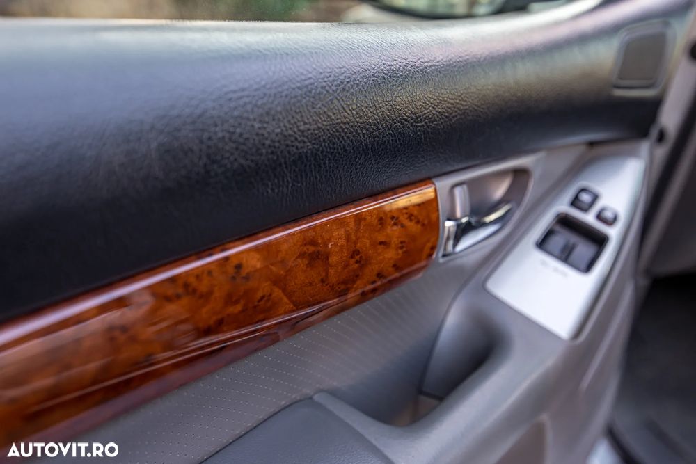 Toyota Land Cruiser - 15