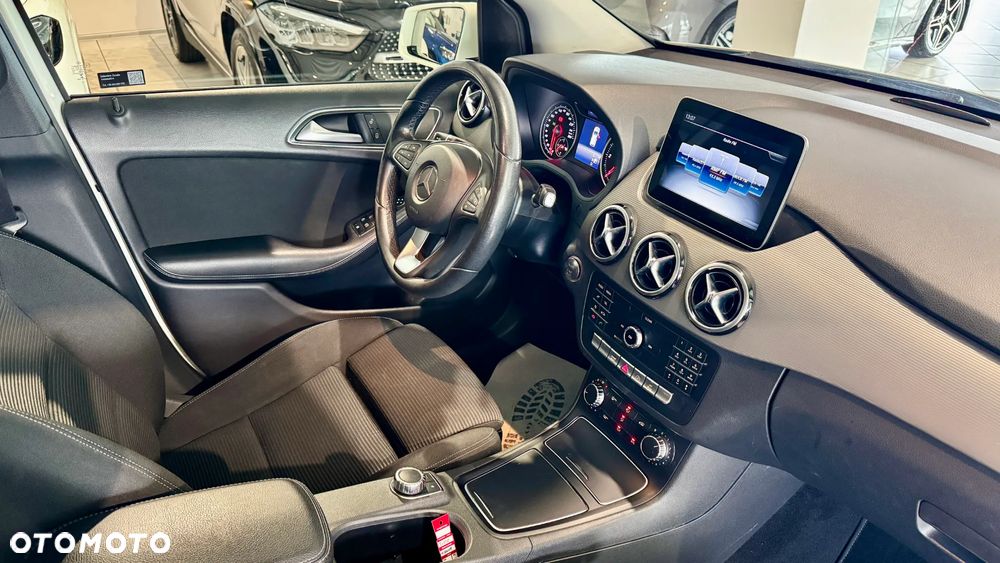 Mercedes-Benz Klasa B 180 (CDI) d 7G-DCT Style - 24