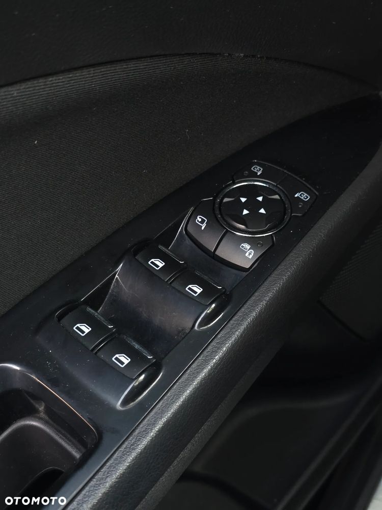 Ford Mondeo 2.0 EcoBlue Titanium - 27