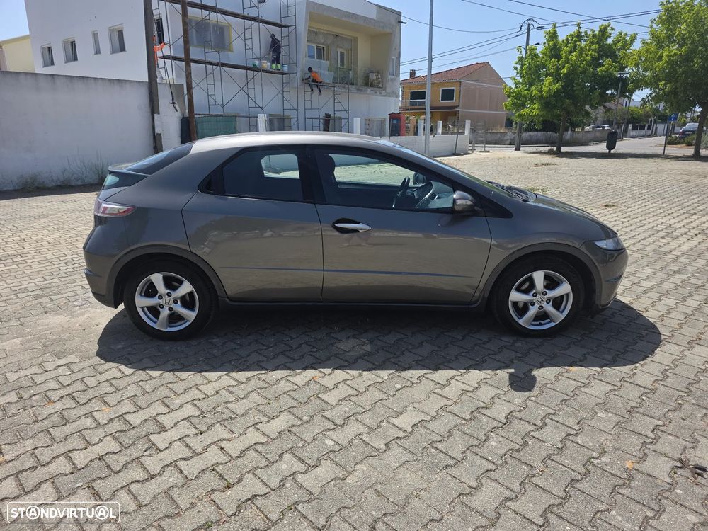 Honda Civic 1.4 i-VTEC Sport Edition - 32