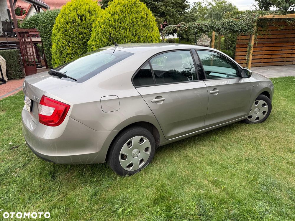 Skoda RAPID - 4